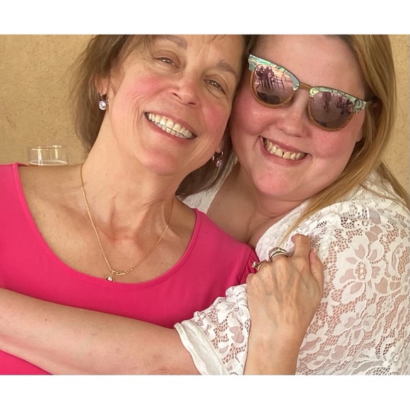 Meet your Posher, Susan - Picture 1 of 3